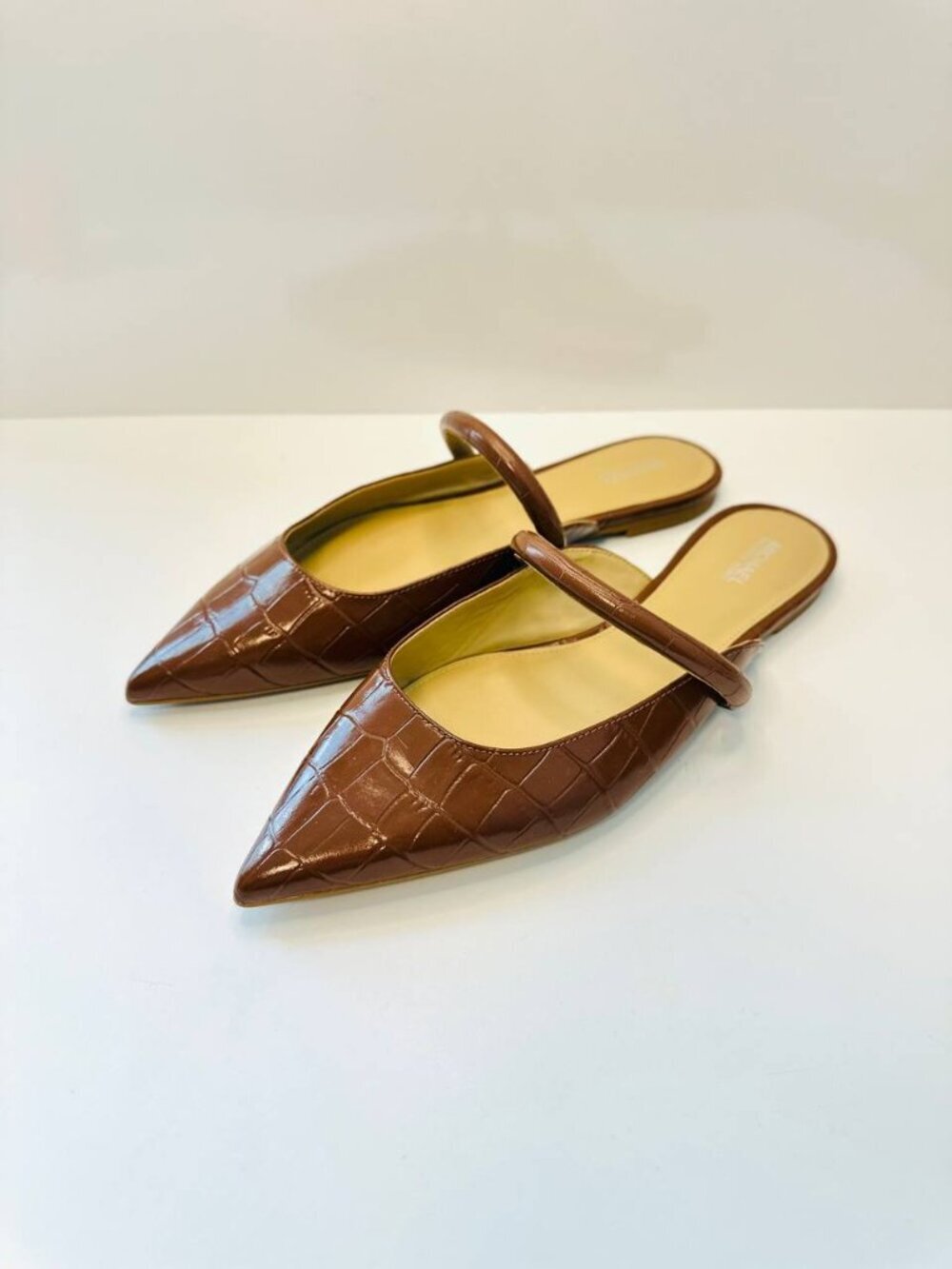 MICHAEL Michael Kors Jessa Flex Crocodile-Embossed Leather Mules – Size 9M